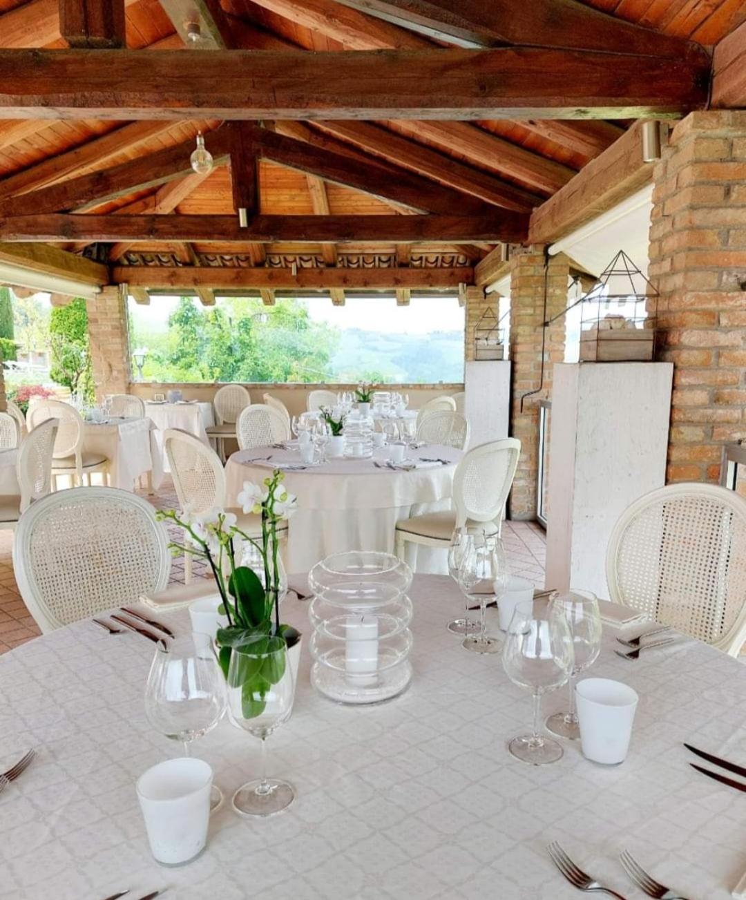 Locanda San Giorgio Neviglie ภายนอก รูปภาพ