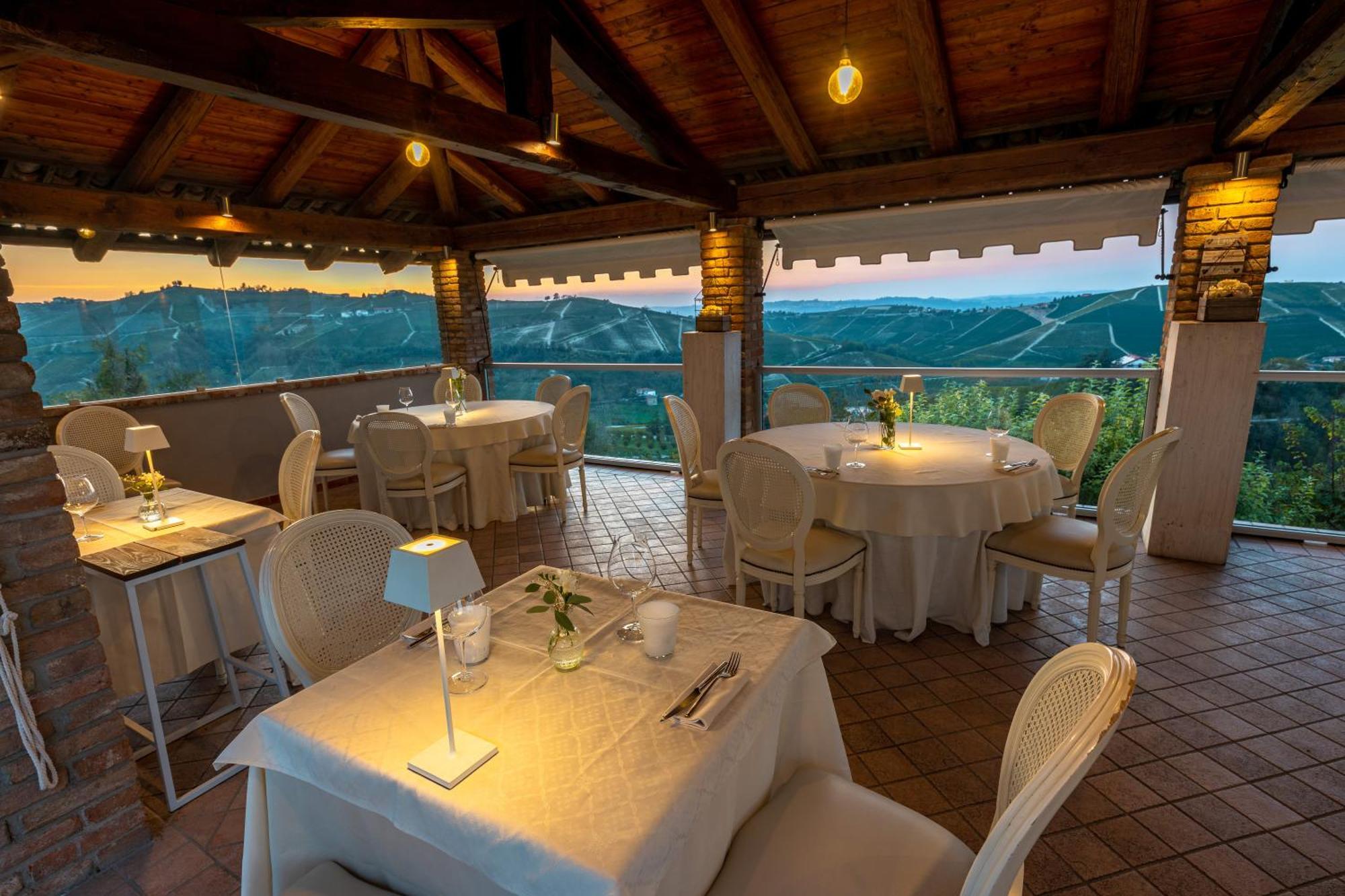 Locanda San Giorgio Neviglie ภายนอก รูปภาพ