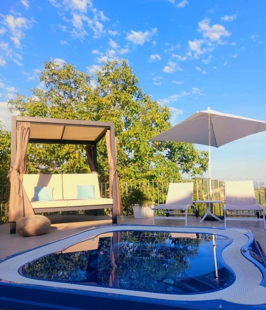 Locanda San Giorgio Neviglie ภายนอก รูปภาพ